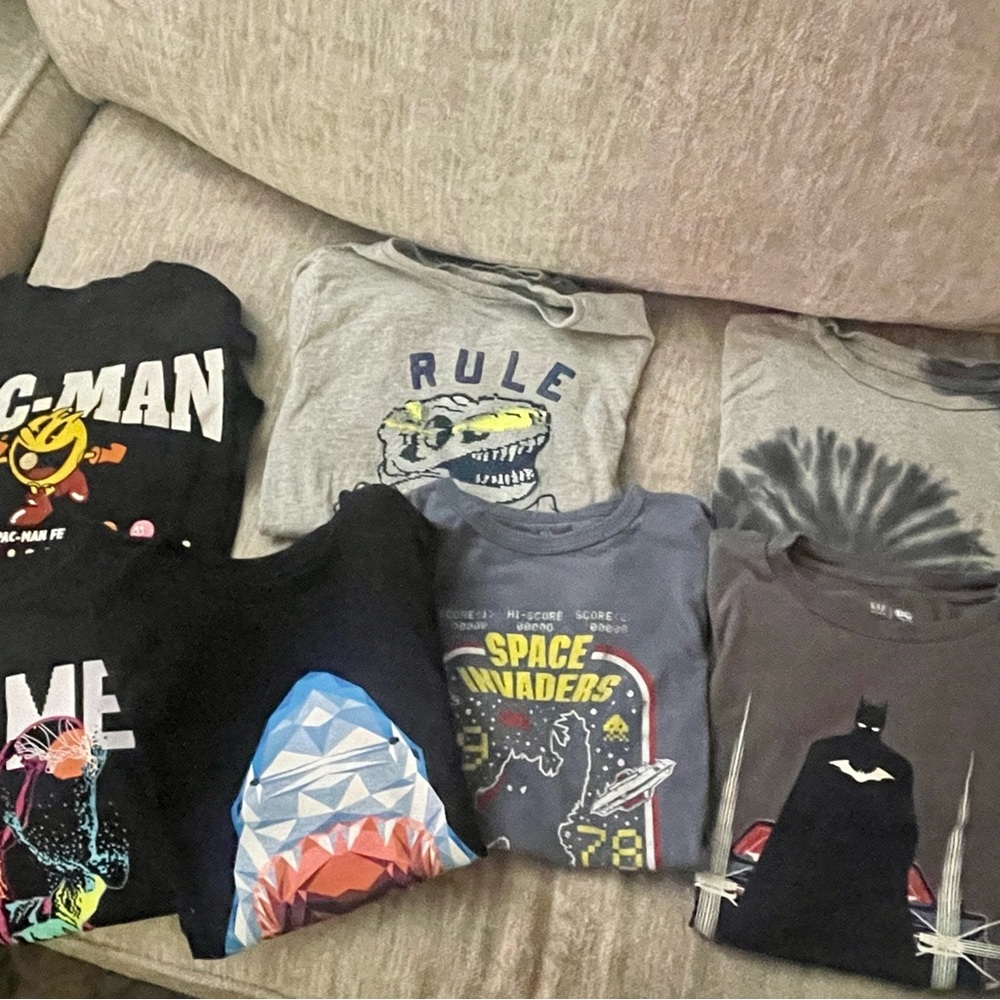 Lot of four size 10 boys Gap shirts plus two bonus shirts